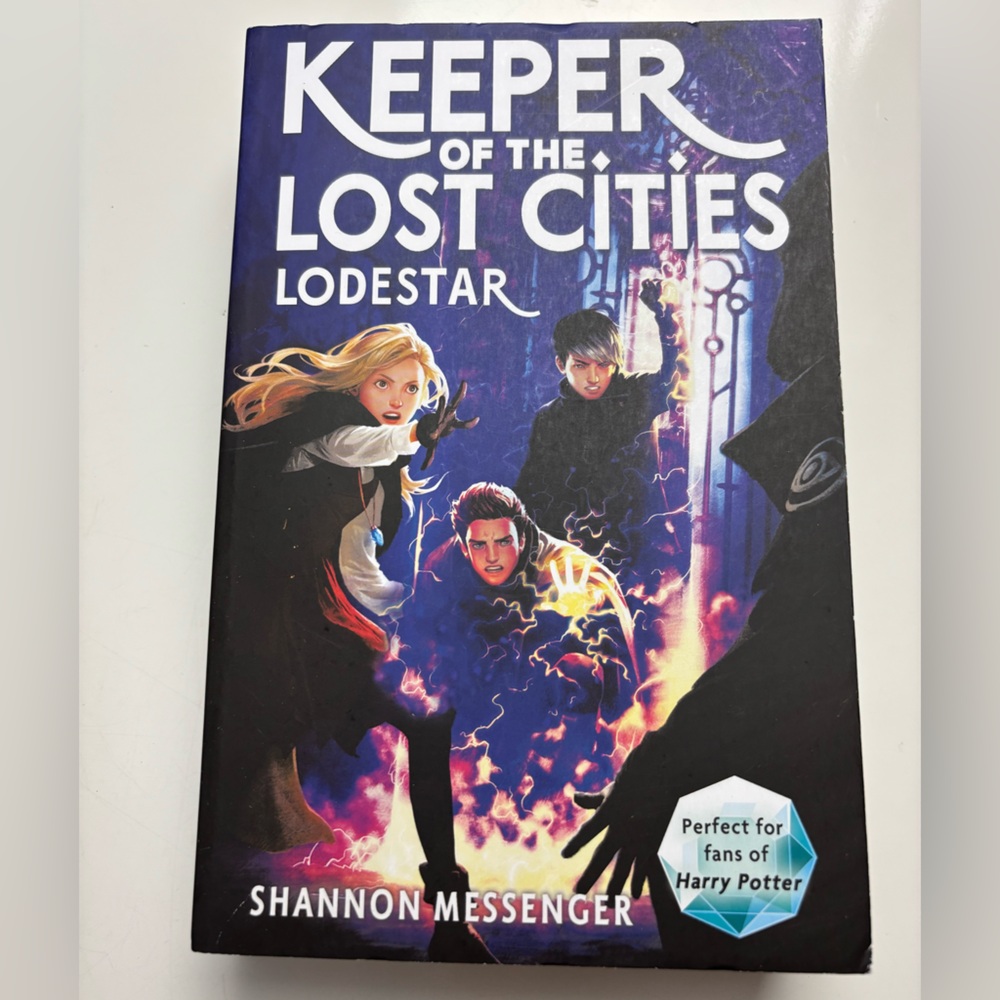 Keeper of the Lost Cities: Lodestar‎ paperback Book